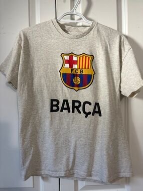 FC Barcelona Crest Tee in Heather Gray